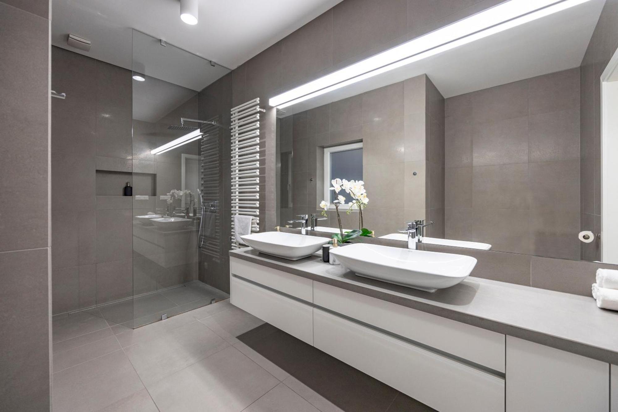 Stylish & Spacious Central Suite By Prestige Homes Boedapest Buitenkant foto