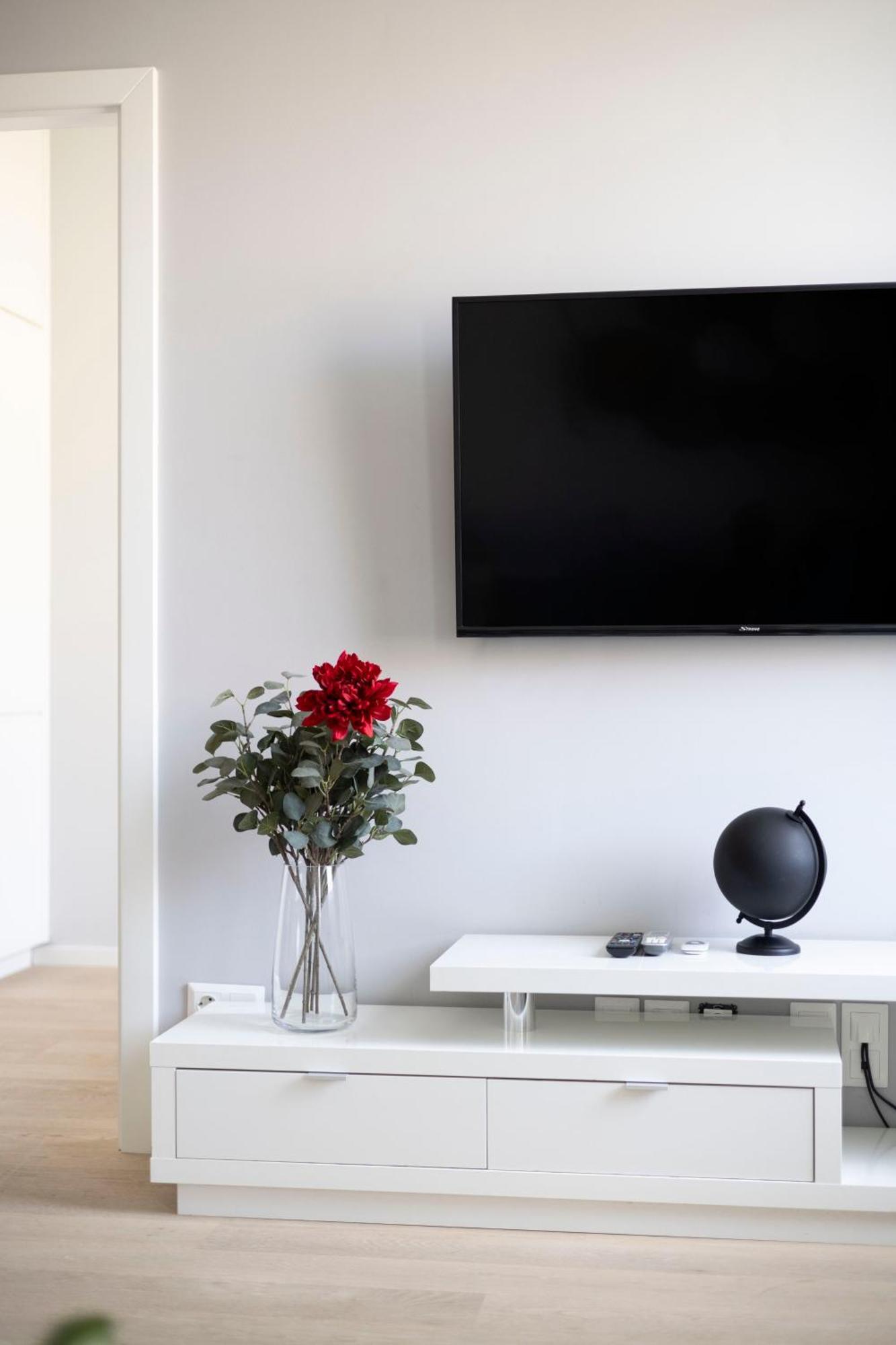 Stylish & Spacious Central Suite By Prestige Homes Boedapest Buitenkant foto