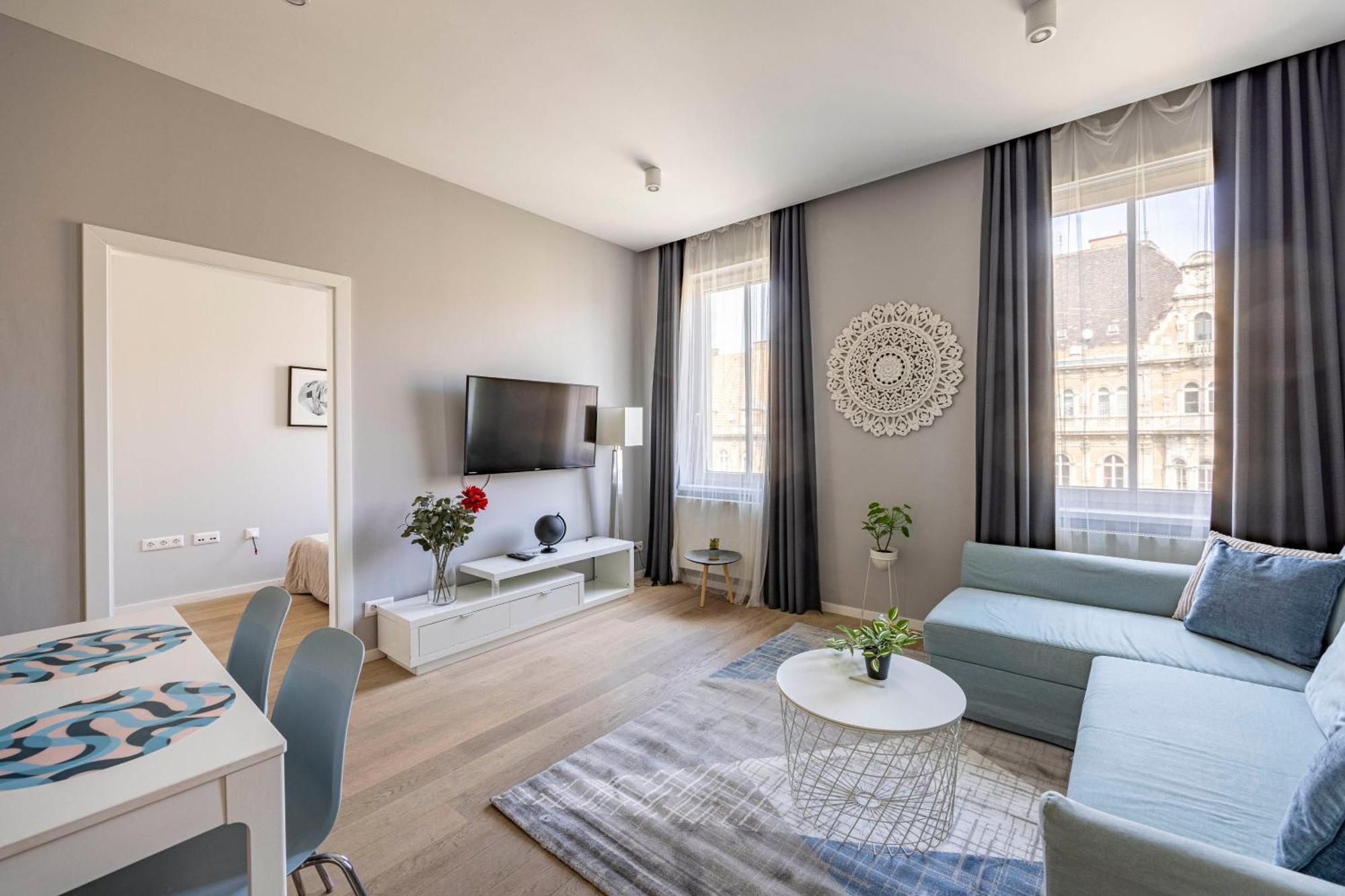 Stylish & Spacious Central Suite By Prestige Homes Boedapest Buitenkant foto